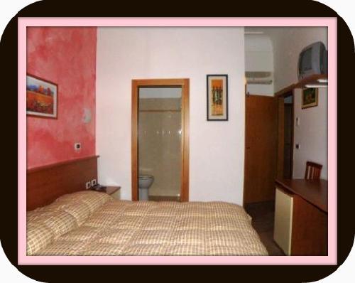 amera Matrimoniale,Bagno privato,Climatizzata,Parcheggio.